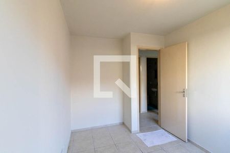 Quarto 2 de apartamento para alugar com 3 quartos, 50m² em Novo Mundo, Curitiba