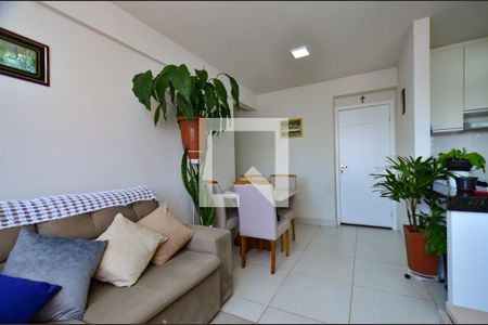 Sala de apartamento para alugar com 2 quartos, 51m² em São Geraldo, Belo Horizonte