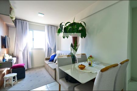 Sala de apartamento à venda com 2 quartos, 51m² em São Geraldo, Belo Horizonte