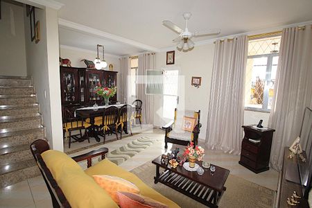 Sala de casa à venda com 3 quartos, 221m² em Irajá, Rio de Janeiro