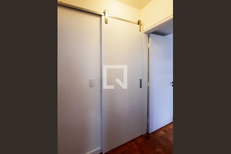 Corredor de apartamento para alugar com 2 quartos, 85m² em Vila Olímpia, São Paulo