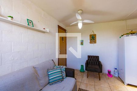 Sala de apartamento à venda com 2 quartos, 40m² em Olaria, Canoas