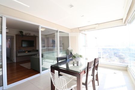 Varanda de apartamento à venda com 3 quartos, 95m² em Água Branca, São Paulo