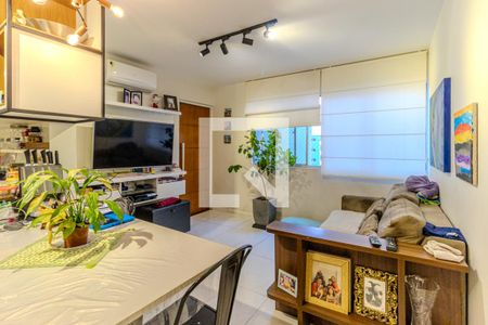 Apartamento à venda com 70m², 2 quartos e 1 vagaSala