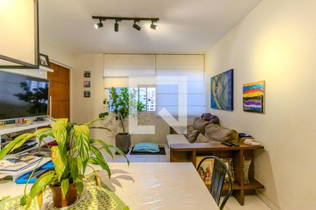 Apartamento à venda com 70m², 2 quartos e 1 vagaSala