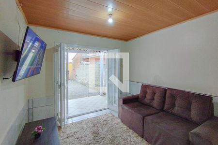 Casa à venda com 77m², 2 quartos e 1 vagaSala