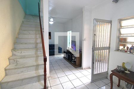 Sala de casa para alugar com 3 quartos, 240m² em Irajá, Rio de Janeiro