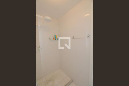 Banheiro de apartamento para alugar com 1 quarto, 24m² em Cidade Satélite Santa Bárbara, São Paulo