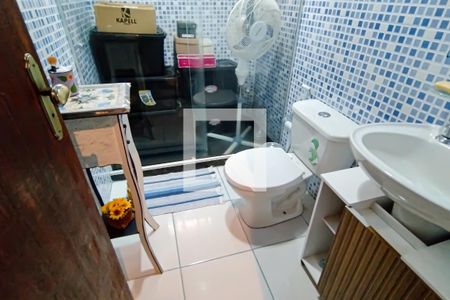 Banheiro 1 de casa à venda com 3 quartos, 162m² em Jacarepaguá, Rio de Janeiro