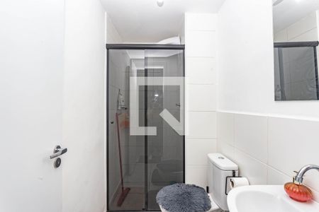 Banheiro de apartamento para alugar com 2 quartos, 32m² em Jardim Miriam, São Paulo