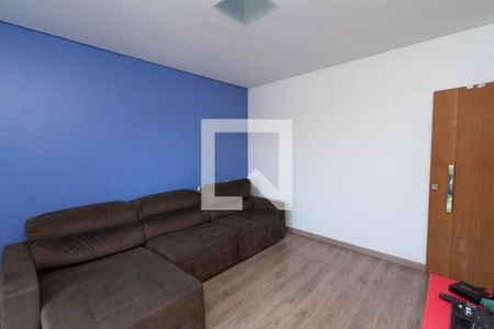 Sala de TV de casa à venda com 3 quartos, 210m² em Jardim Riacho das Pedras, Contagem