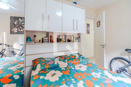 Quarto de apartamento à venda com 2 quartos, 44m² em Cavalhada, Porto Alegre