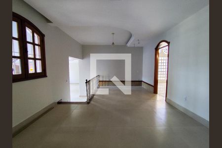 Sala  de casa para alugar com 3 quartos, 270m² em Cidade Nova, Belo Horizonte