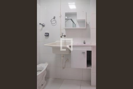 Banheiro  de apartamento à venda com 1 quarto, 30m² em Bela Vista, São Paulo