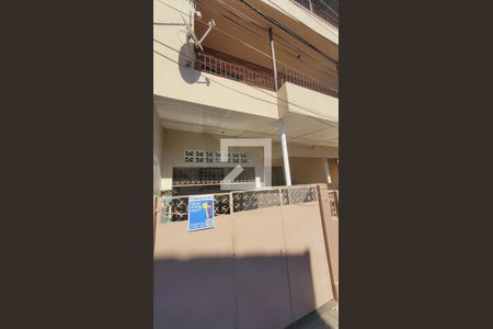 Casa à venda com 110m², 4 quartos e 1 vaga Casa à venda com 110m², 4 quartos e 1 vagaPlaca Instalada