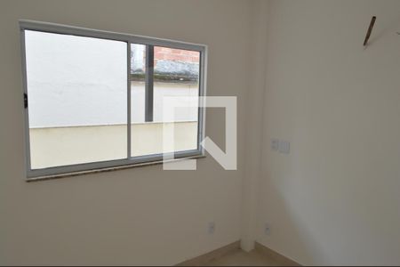 Quarto 1 de apartamento para alugar com 2 quartos, 53m² em Taquara, Rio de Janeiro