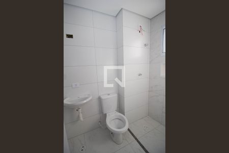 Banheiro de apartamento à venda com 1 quarto, 37m² em Vila Mangalot, São Paulo