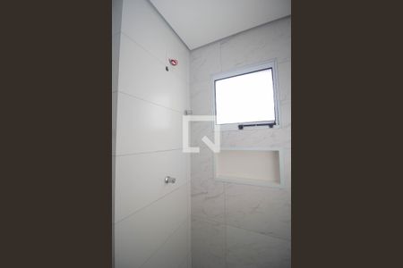 Banheiro de apartamento para alugar com 1 quarto, 32m² em Vila Mangalot, São Paulo