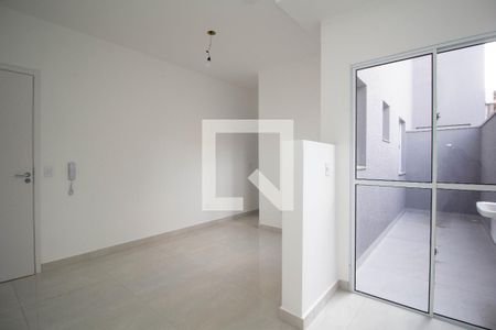 Sala/Cozinha de apartamento para alugar com 2 quartos, 45m² em Vila Mangalot, São Paulo