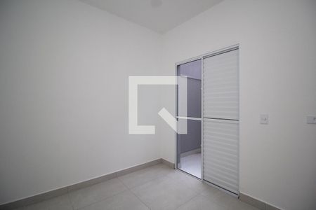 Quarto de apartamento para alugar com 2 quartos, 44m² em Vila Mangalot, São Paulo