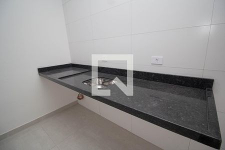 Sala/Cozinha de apartamento para alugar com 2 quartos, 44m² em Vila Mangalot, São Paulo