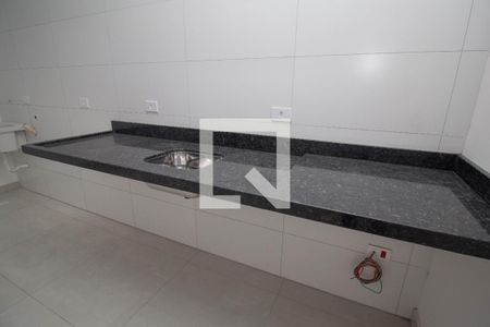 Sala/Cozinha de apartamento para alugar com 1 quarto, 47m² em Vila Mangalot, São Paulo