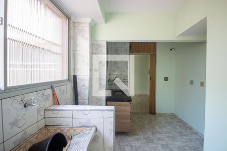 Apartamento à venda com 55m², 2 quartos e 1 vaga Apartamento à venda com 55m², 2 quartos e 1 vagaCozinha e Área de Serviço