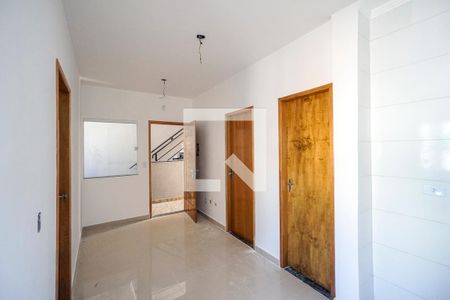 Sala e cozinha de apartamento para alugar com 2 quartos, 35m² em Vila Carrão, São Paulo