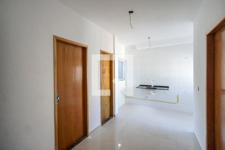 Sala e cozinha de apartamento para alugar com 2 quartos, 35m² em Vila Carrão, São Paulo