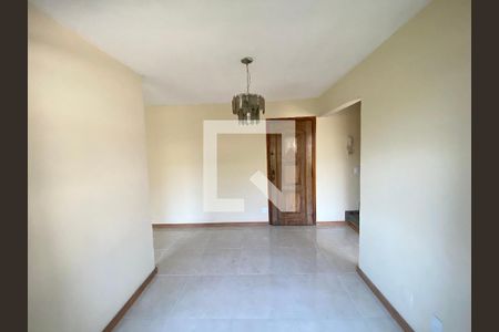 Sala de apartamento para alugar com 2 quartos, 61m² em Del Castilho, Rio de Janeiro