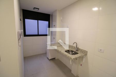 Sala / Cozinha de apartamento para alugar com 2 quartos, 31m² em Santana, São Paulo