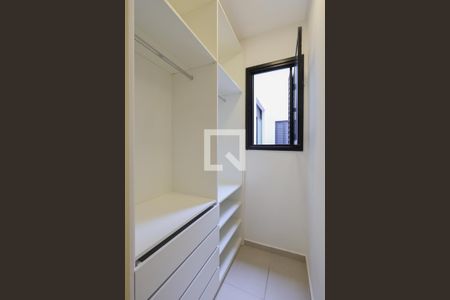 Closet da Suíte de apartamento à venda com 1 quarto, 24m² em Santana, São Paulo