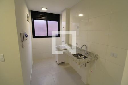 Sala / Cozinha de apartamento para alugar com 2 quartos, 34m² em Santana, São Paulo