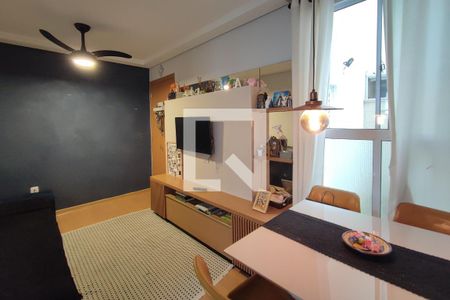 Sala de apartamento à venda com 2 quartos, 40m² em Jardim Esmeraldina, Campinas