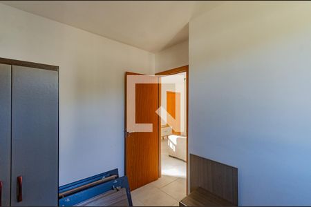 Quarto 2 de apartamento à venda com 2 quartos, 40m² em Cavalhada, Porto Alegre