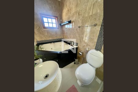 Casa à venda com 193m², 3 quartos e 3 vagas Casa à venda com 193m², 3 quartos e 3 vagasBanheiro da Suíte