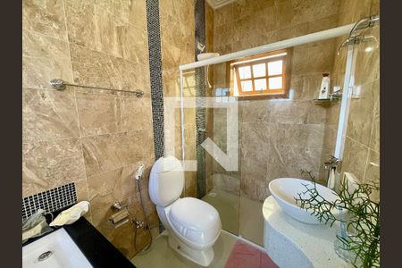 Casa à venda com 193m², 3 quartos e 3 vagas Casa à venda com 193m², 3 quartos e 3 vagasBanheiro da Suíte