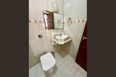 Casa à venda com 193m², 3 quartos e 3 vagas Casa à venda com 193m², 3 quartos e 3 vagasBanheiro Social 2