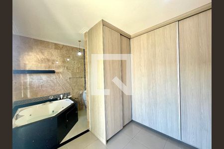Casa à venda com 193m², 3 quartos e 3 vagas Casa à venda com 193m², 3 quartos e 3 vagasSuíte