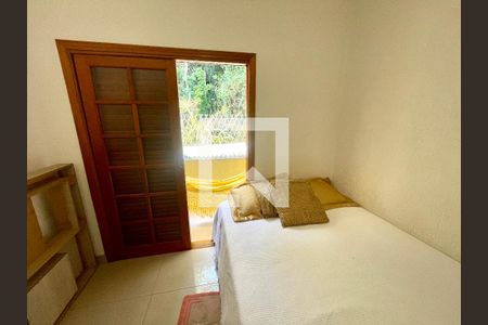 Casa à venda com 193m², 3 quartos e 3 vagas Casa à venda com 193m², 3 quartos e 3 vagasQuarto 2