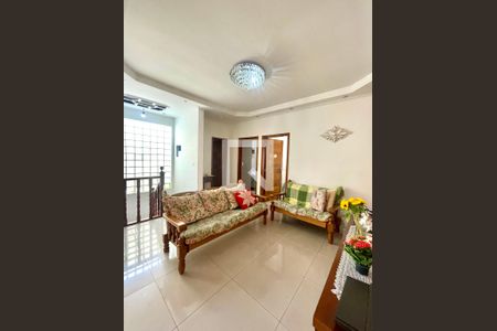 Sala do andar superior de casa à venda com 3 quartos, 193m² em Jardim Marambaia Ii, Jundiaí