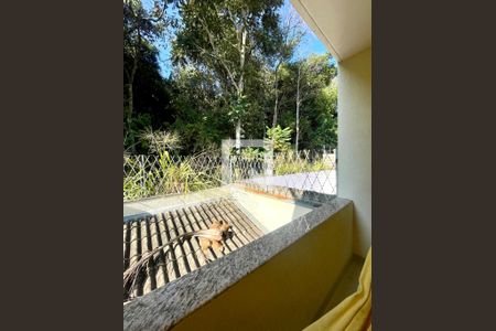 Casa à venda com 193m², 3 quartos e 3 vagas Casa à venda com 193m², 3 quartos e 3 vagasQuarto 2 - varanda