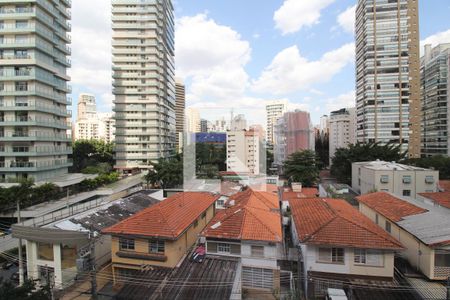 Vista de apartamento para alugar com 2 quartos, 112m² em Vila Nova Conceição, São Paulo