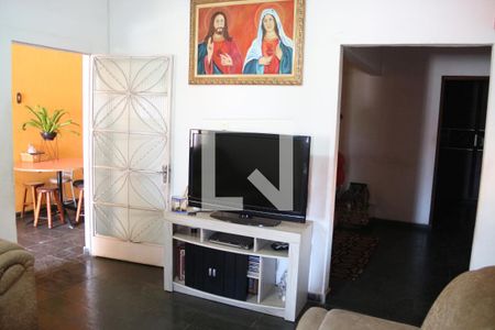 Sala de casa à venda com 3 quartos, 200m² em Bernardo Monteiro, Belo Horizonte