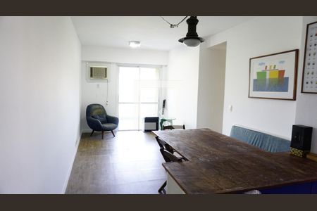 Sala de apartamento à venda com 3 quartos, 84m² em Camorim, Rio de Janeiro