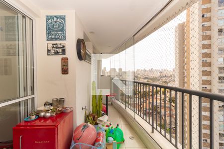 Sacada de apartamento à venda com 3 quartos, 80m² em Vila Gumercindo, São Paulo