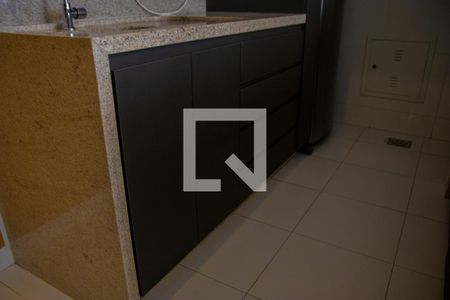 Cozinha de apartamento para alugar com 1 quarto, 40m² em Jardim Goiás, Goiânia