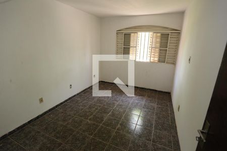 Quarto 2 de apartamento para alugar com 3 quartos, 100m² em Ceilândia Sul (ceilândia), Brasília