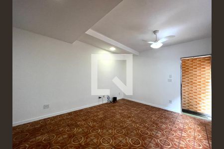 Sala de casa para alugar com 4 quartos, 128m² em Vila Guarani (z Sul), São Paulo