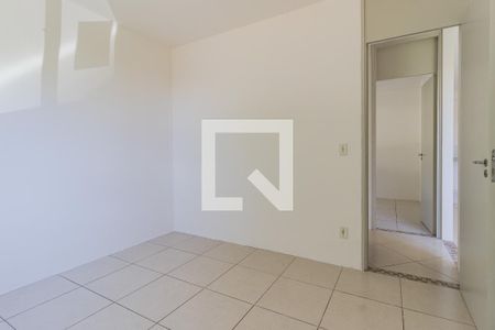Dormitório 2 de apartamento à venda com 2 quartos, 47m² em Mário Quintana, Porto Alegre